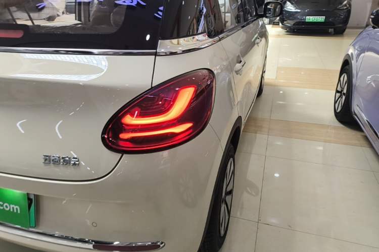 Used Wuling Bingo 2025 333 km Enjoyment Version Right Rear Taillight
