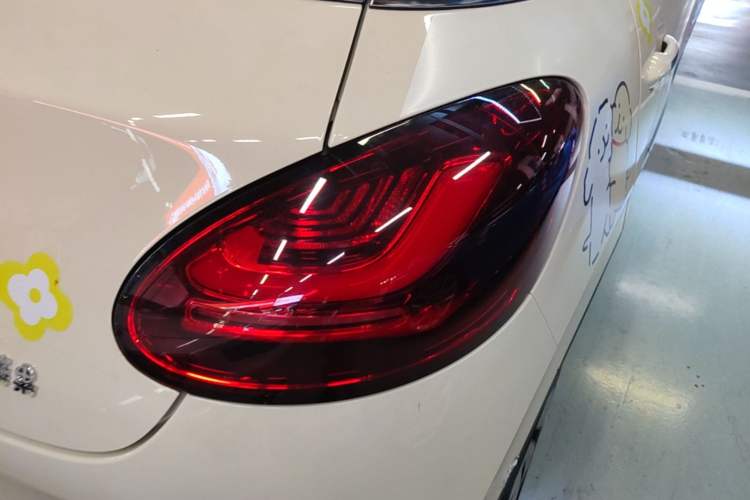 Used Wuling Bingo 2025 333 km Lingxi Deluxe Edition Right Rear Taillight