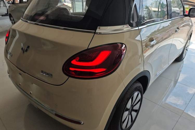 Used Wuling Bingo 2025 333 km Enjoyment Version Right Rear Taillight