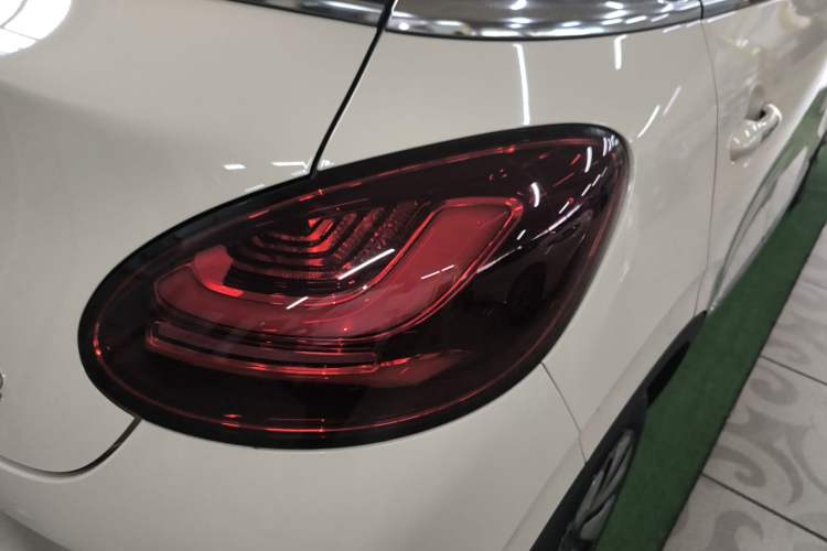 Used Wuling Bingo 2025 333 km Enjoyment Version Right Rear Taillight