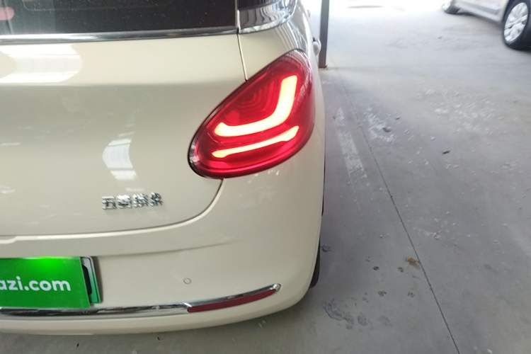 Used Wuling Bingo 2025 410 km Lingxi Deluxe Edition Right Rear Taillight