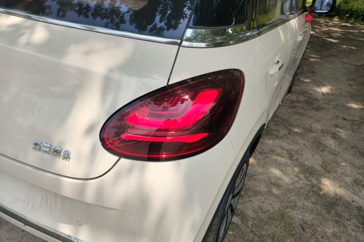 Used Wuling Bingo 2025 333 km Enjoyment Version Right Rear Taillight
