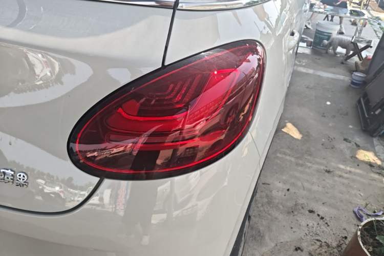 Used Wuling Bingo 2025 333 km Enjoyment Version Right Rear Taillight