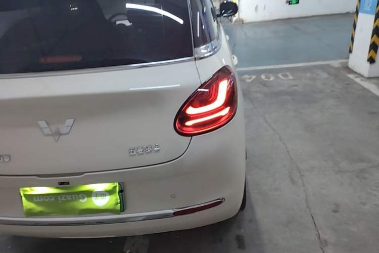 Used Wuling Bingo 2025 333 km Lingxi Connected Version Right Rear Taillight