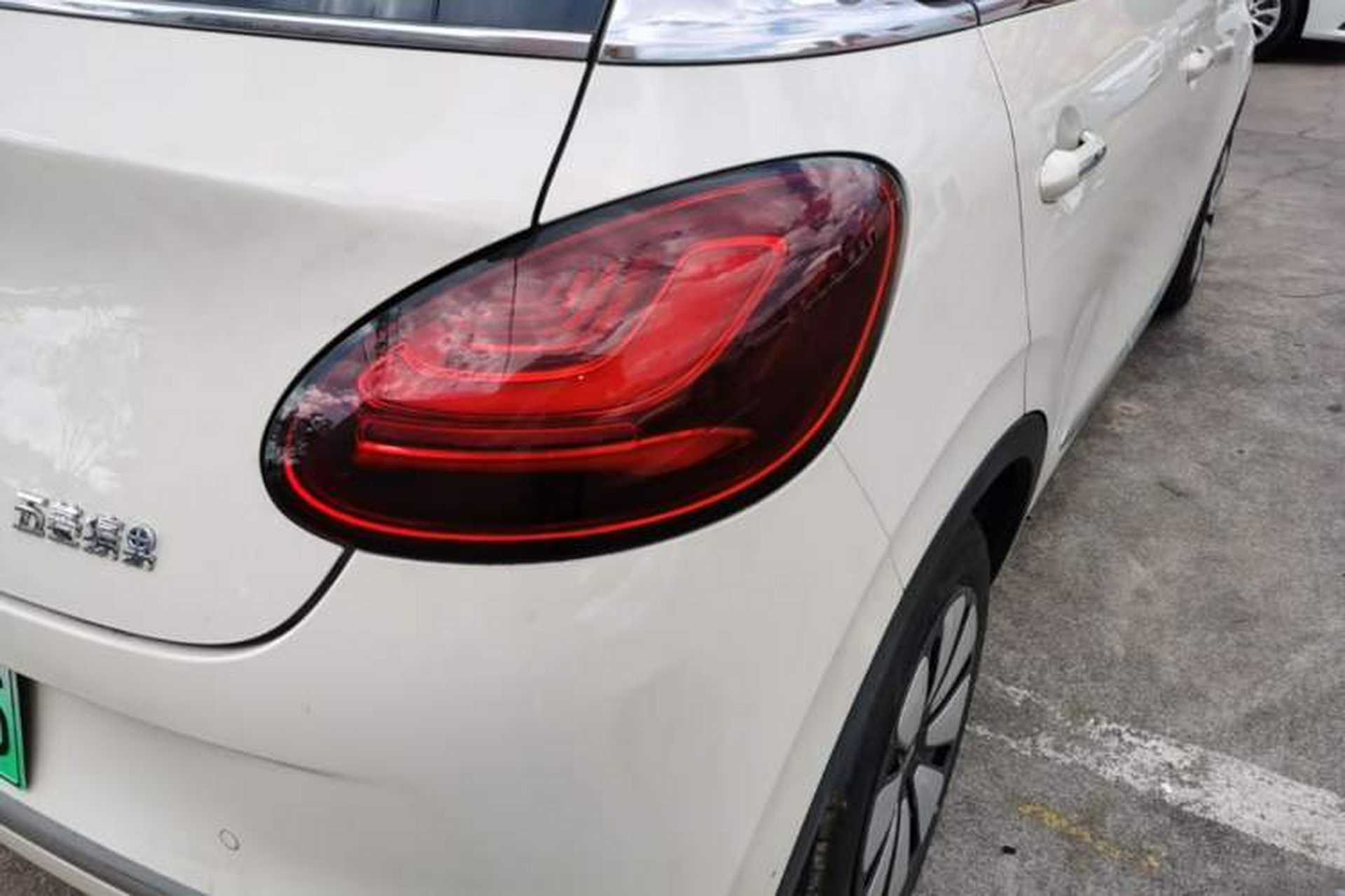 Used Wuling Bingo 2025 333 km Lingxi Connected Version Right Rear Taillight