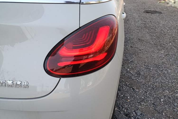 Used Wuling Bingo 2025 333 km Lingxi Connected Version Right Rear Taillight