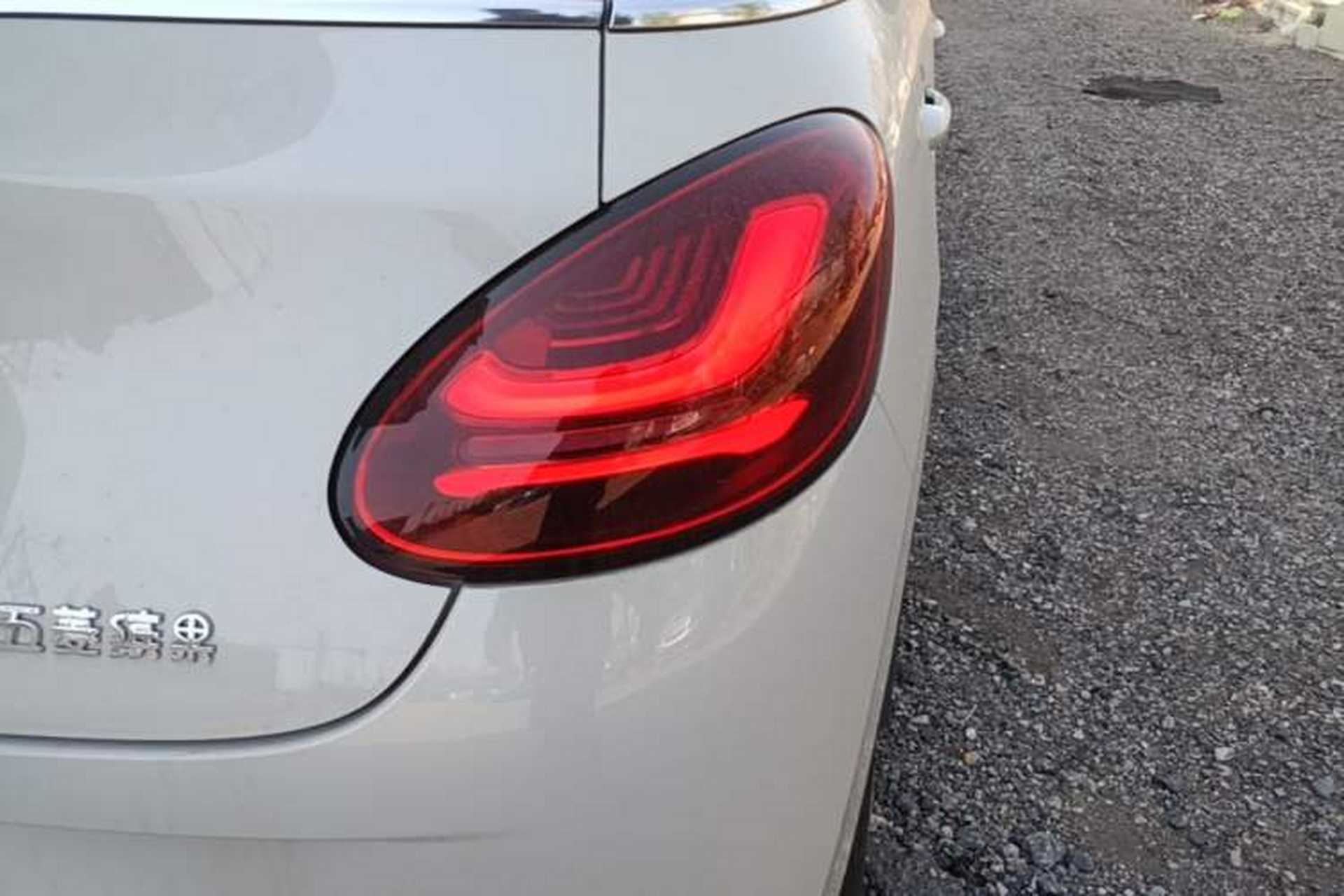 Used Wuling Bingo 2025 333 km Lingxi Connected Version Right Rear Taillight