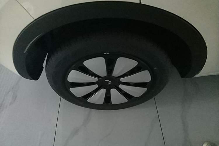 Used Wuling Bingo 2025 333 km Enjoyment Version Right Rear Wheel Hub