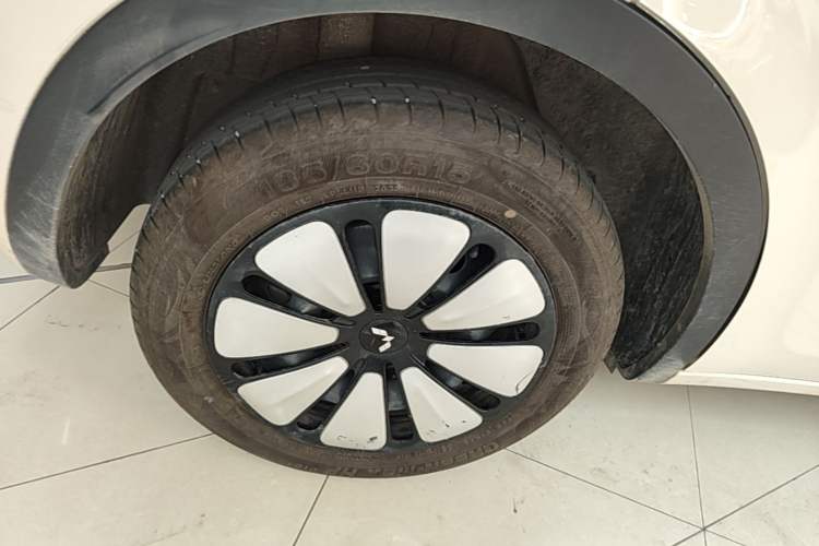 Used Wuling Bingo 2025 333 km Enjoyment Version Right Rear Wheel Hub