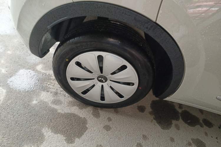 Used Wuling Bingo 2025 203km Light Edition Right Rear Wheel Hub