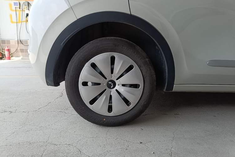 Used Wuling Bingo 2025 203km Light Edition Right Rear Wheel Hub