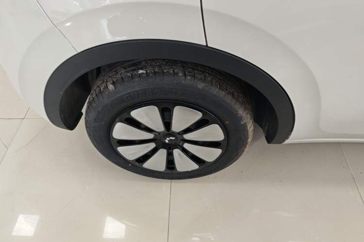 Used Wuling Bingo 2025 333 km Enjoyment Version Right Rear Wheel Hub