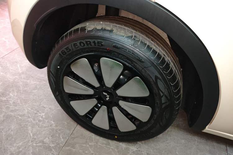 Used Wuling Bingo 2025 333 km Enjoyment Version Right Rear Wheel Hub