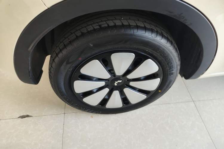Used Wuling Bingo 2025 333 km Enjoyment Version Right Rear Wheel Hub