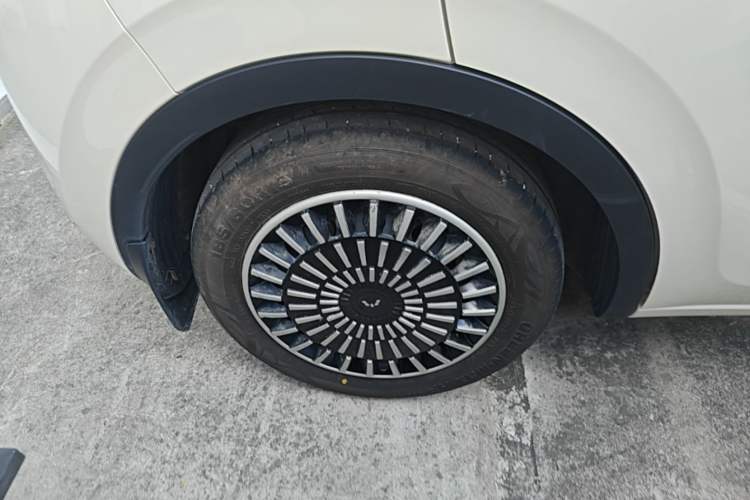 Used Wuling Bingo 2025 333 km Enjoyment Version Right Rear Wheel Hub