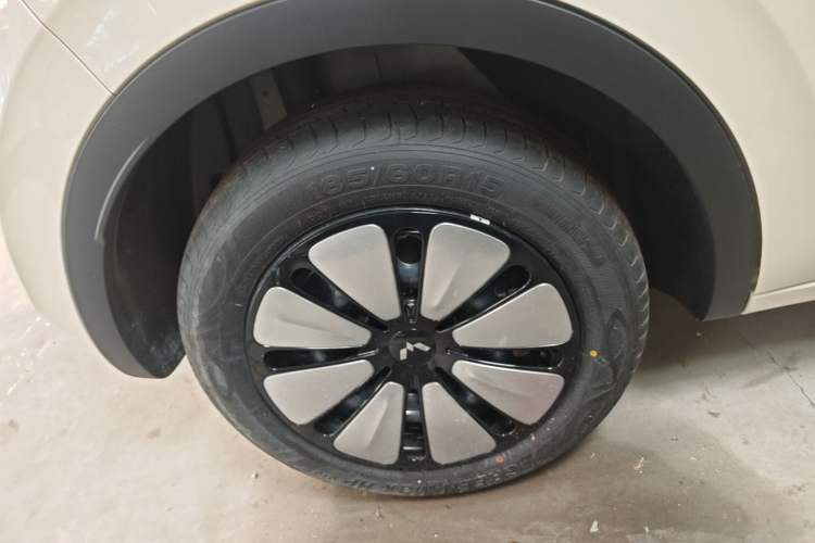 Used Wuling Bingo 2025 333 km Enjoyment Version Right Rear Wheel Hub