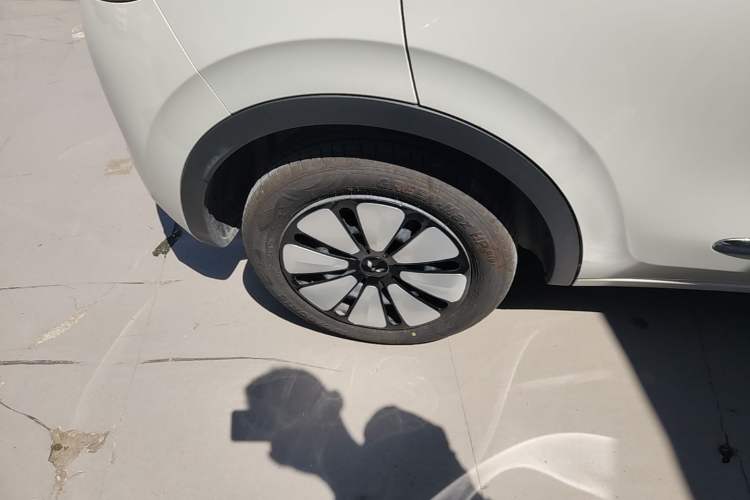 Used Wuling Bingo 2025 333 km Enjoyment Version Right Rear Wheel Hub