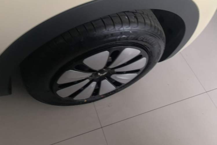 Used Wuling Bingo 2025 333 km Enjoyment Version Right Rear Wheel Hub