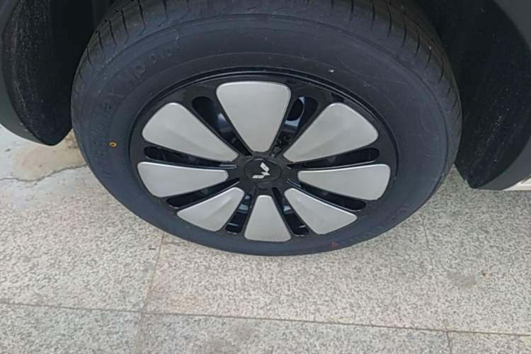 Used Wuling Bingo 2025 333 km Enjoyment Version Right Rear Wheel Hub