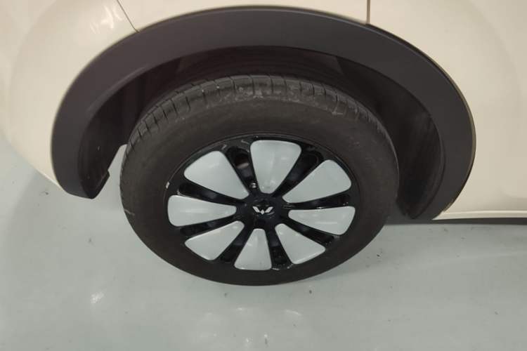 Used Wuling Bingo 2025 333 km Enjoyment Version Right Rear Wheel Hub