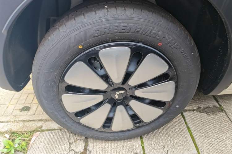 Used Wuling Bingo 2025 333 km Enjoyment Version Right Rear Wheel Hub