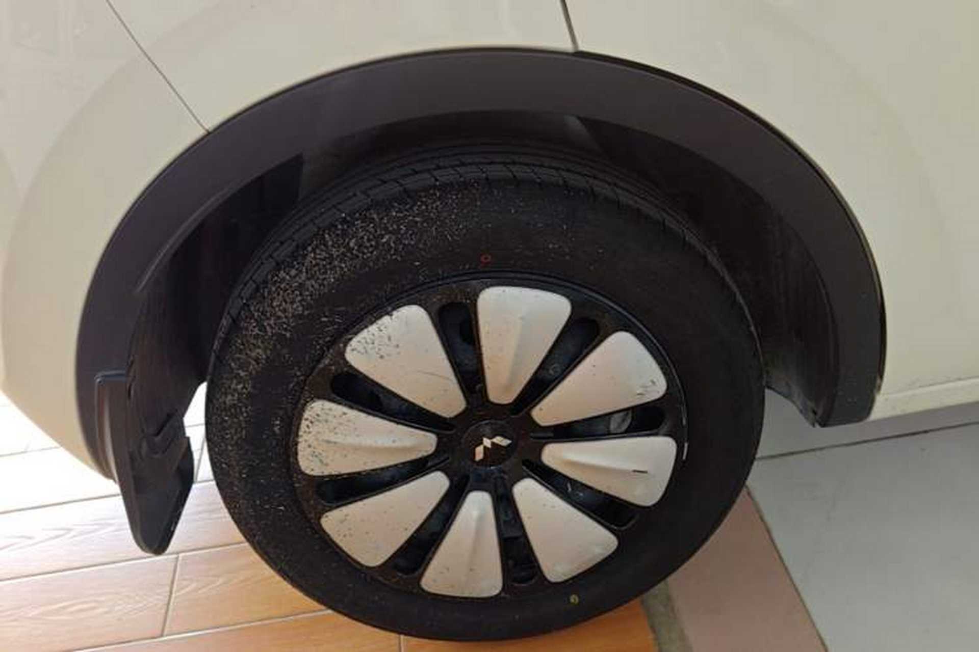 Used Wuling Bingo 2025 333 km Lingxi Connected Version Right Rear Wheel Hub