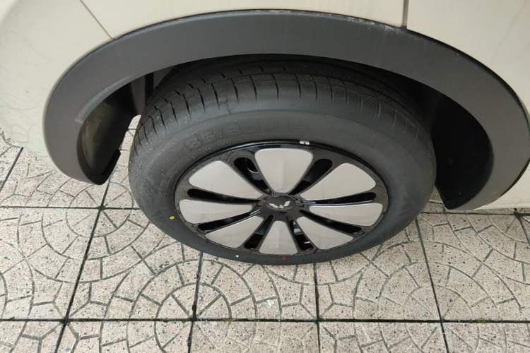 Used Wuling Bingo 2025 333 km Enjoyment Version Right Rear Wheel Hub