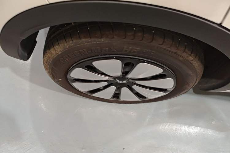Used Wuling Bingo 2025 333 km Enjoyment Version Right Rear Wheel Hub
