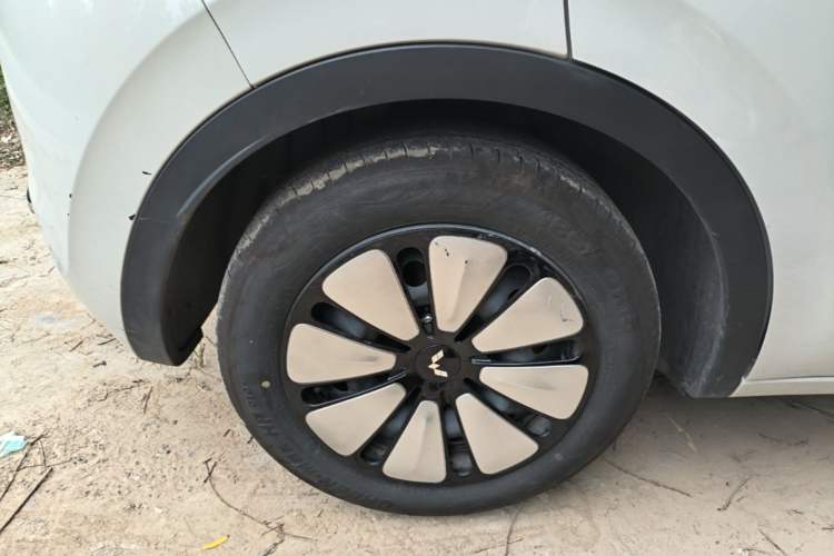 Used Wuling Bingo 2025 333 km Enjoyment Version Right Rear Wheel Hub