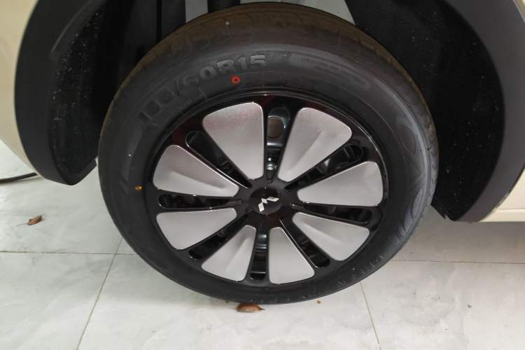 Used Wuling Bingo 2025 333 km Enjoyment Version Right Rear Wheel Hub