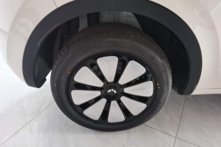 Used Wuling Bingo 2025 333 km Enjoyment Version Right Rear Wheel Hub