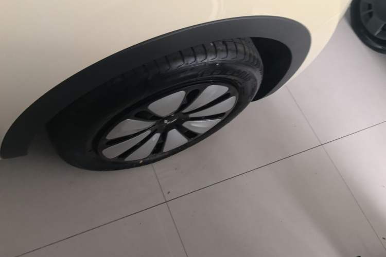 Used Wuling Bingo 2025 333 km Enjoyment Version Right Rear Wheel Hub