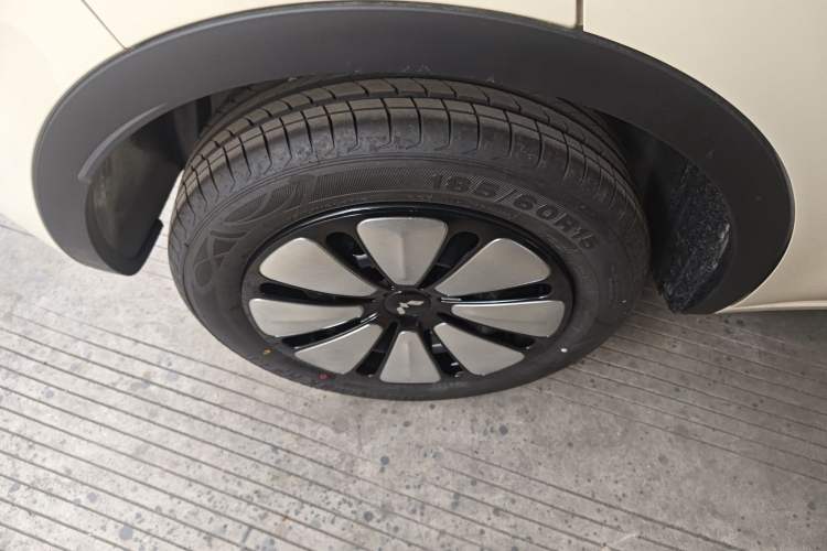 Used Wuling Bingo 2025 333 km Enjoyment Version Right Rear Wheel Hub