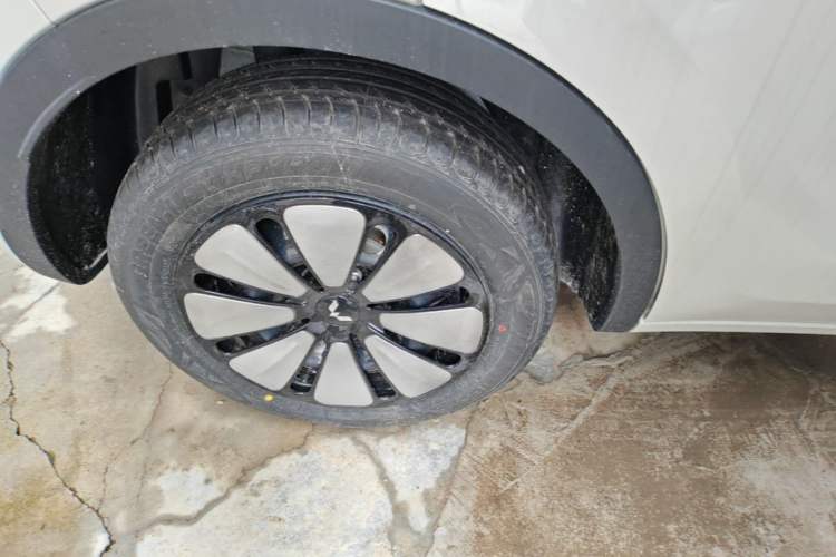 Used Wuling Bingo 2025 333 km Enjoyment Version Right Rear Wheel Hub