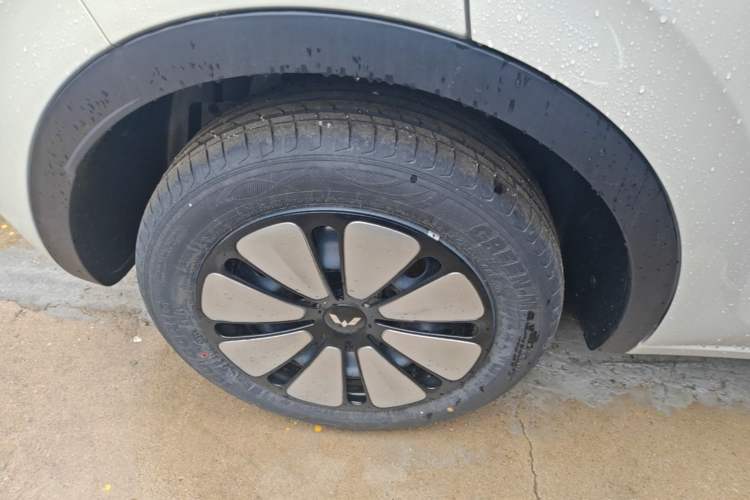 Used Wuling Bingo 2025 333 km Enjoyment Version Right Rear Wheel Hub