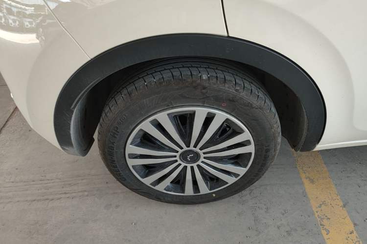 Used Wuling Bingo 2025 333 km Enjoyment Version Right Rear Wheel Hub