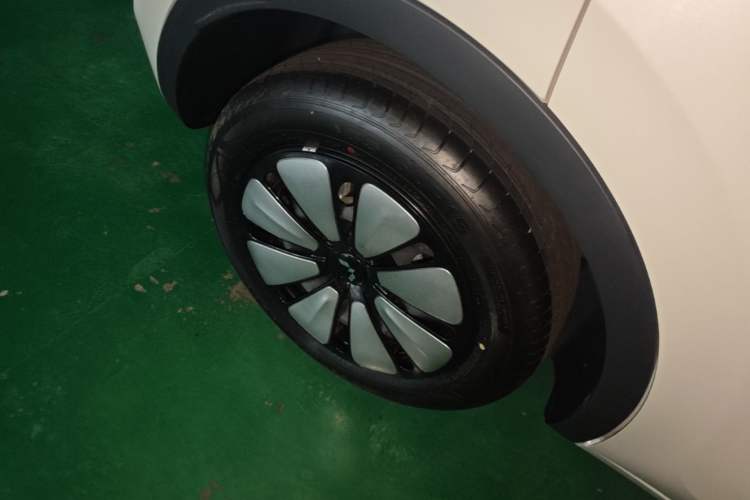 Used Wuling Bingo 2025 333 km Enjoyment Version Right Rear Wheel Hub