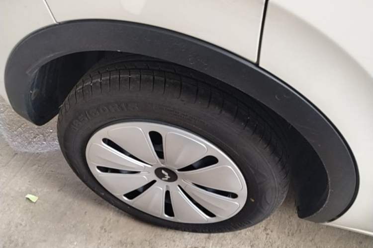 Used Wuling Bingo 2025 203km Light Edition Right Rear Wheel Hub