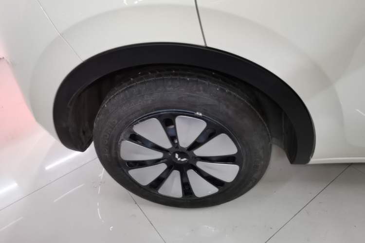 Used Wuling Bingo 2025 333 km Enjoyment Version Right Rear Wheel Hub