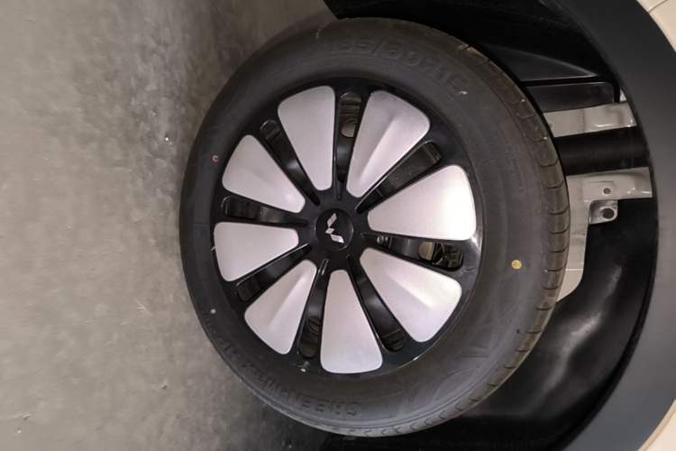 Used Wuling Bingo 2025 333 km Enjoyment Version Right Rear Wheel Hub