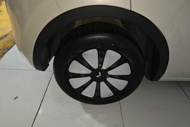 Used Wuling Bingo 2025 333 km Enjoyment Version Right Rear Wheel Hub