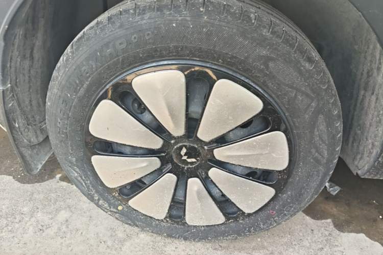 Used Wuling Bingo 2025 333 km Enjoyment Version Right Rear Wheel Hub