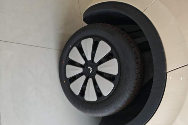 Used Wuling Bingo 2025 333 km Enjoyment Version Right Rear Wheel Hub