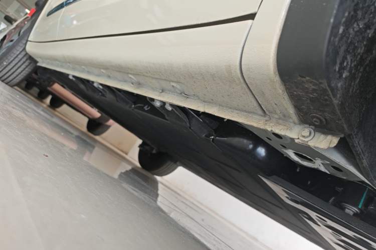 Used Wuling Bingo 2025 333 km Enjoyment Version Right Side Sill