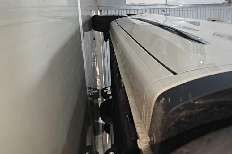 Used Wuling Bingo 2025 333 km Lingxi Connected Version Right Side Sill