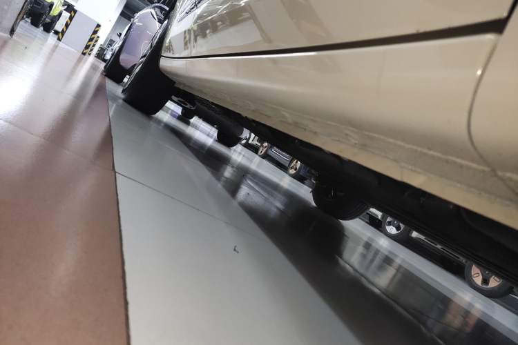 Used Wuling Bingo 2025 410 km Lingxi Deluxe Edition Right Side Sill