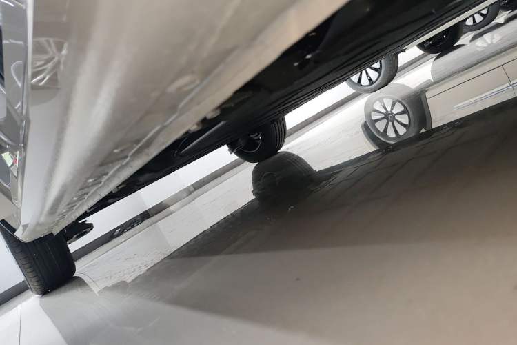Used Wuling Bingo 2025 333 km Enjoyment Version Right Side Sill