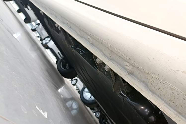 Used Wuling Bingo 2025 333 km Lingxi Connected Version Right Side Sill