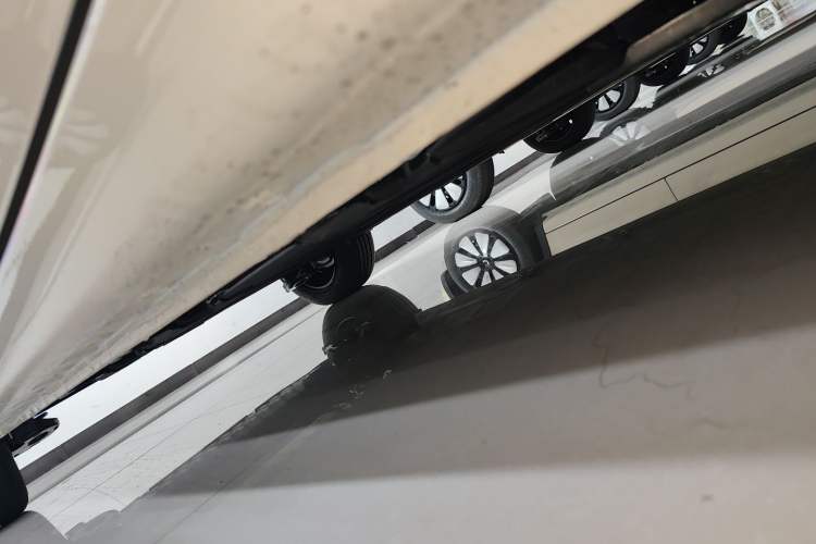 Used Wuling Bingo 2025 333 km Enjoyment Version Right Side Sill