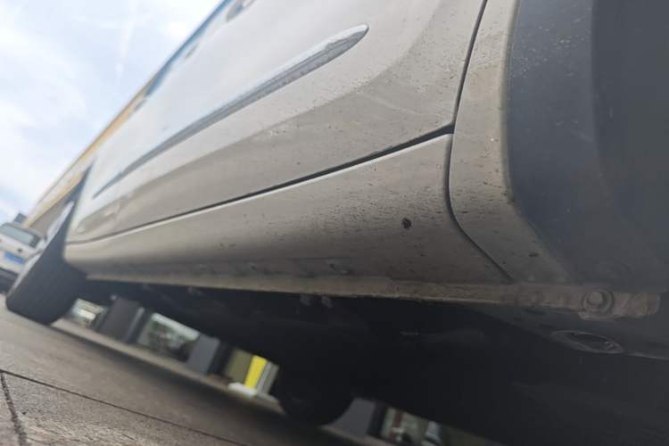 Used Wuling Bingo 2025 333 km Enjoyment Version Right Side Sill